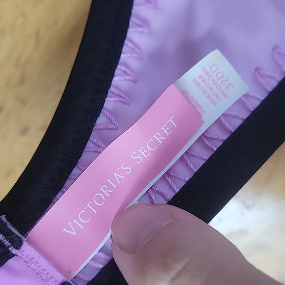 Victoria's Secret bikini top - Picture 3 of 3